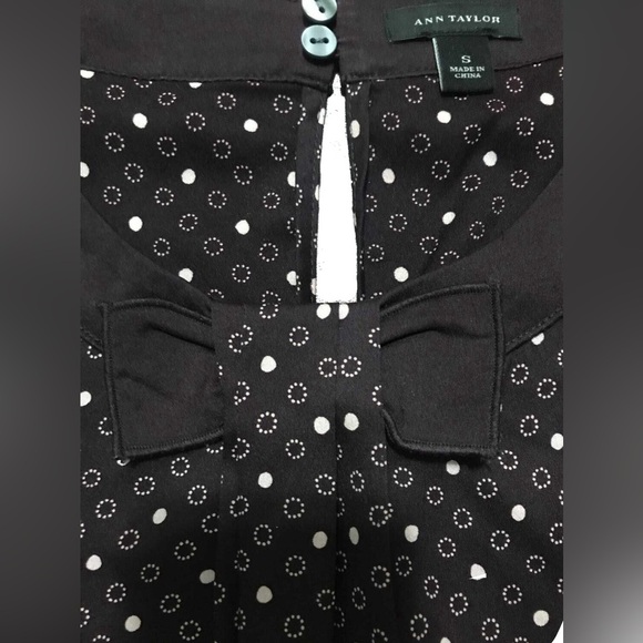 Ann Taylor women’s small sleeveless blouse, maroon, pink dots, bow detail - Picture 2 of 10